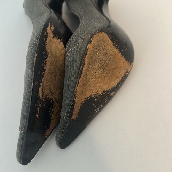 Christian Dior Denim Gray/Blue and Pink Pointy Toe Pumps Size 40, 4” heel - Picture 8 of 12